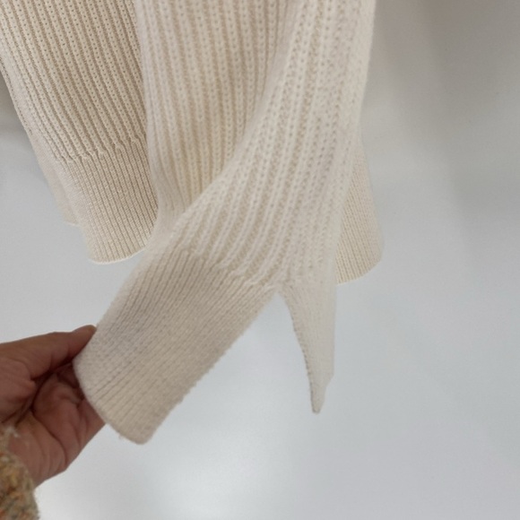 LL Bean ribbed 100% cotton side slit pullover cream colored sweater minimalist - Picture 6 of 7